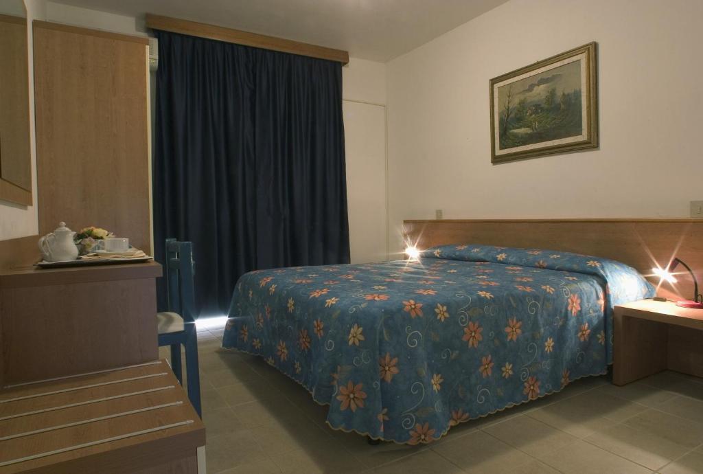 Hotel Santa Cruz Lignano Sabbiadoro Chambre photo